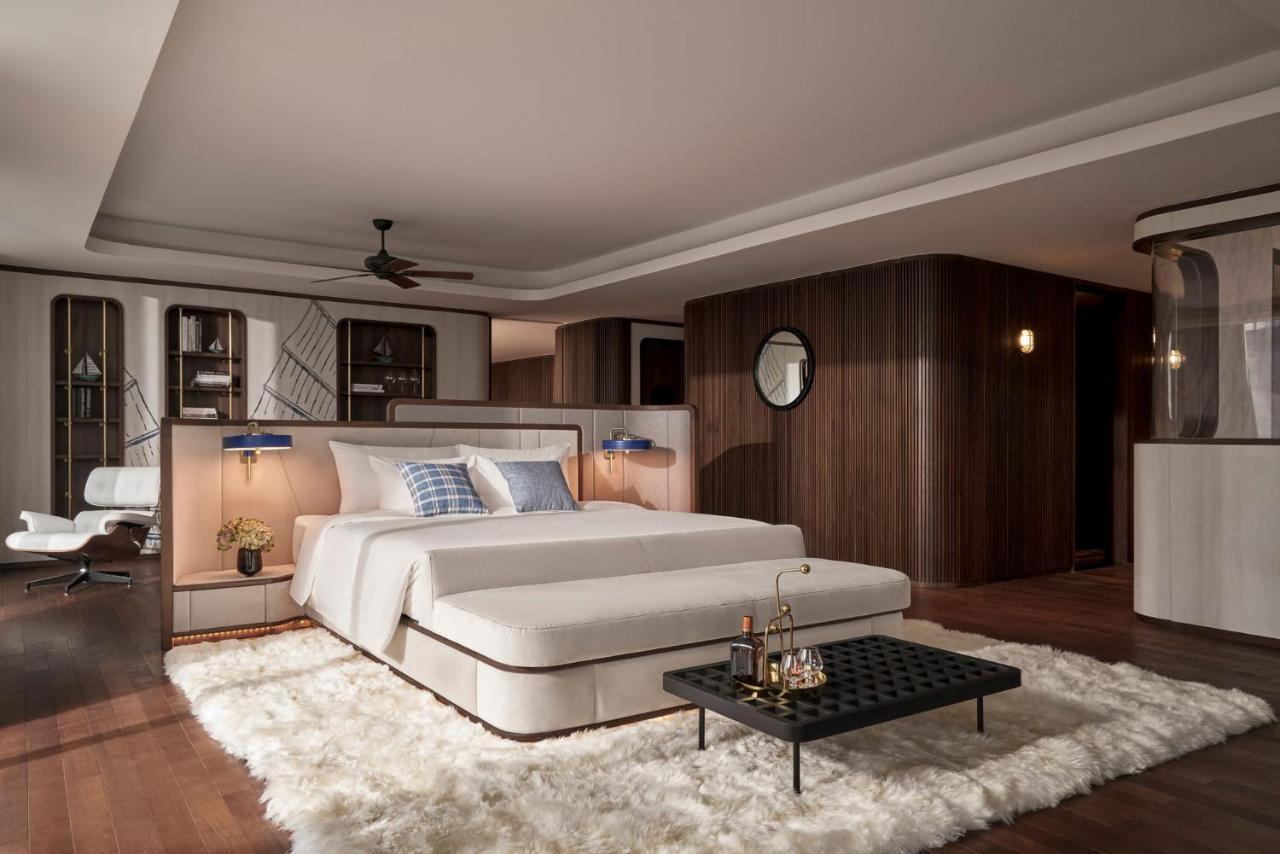 The Yacht Hotel By Dc ها لونغ المظهر الخارجي الصورة